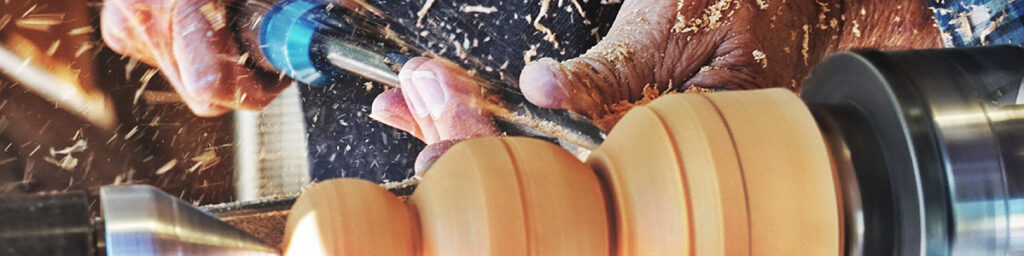 turning a bowl on a lathe